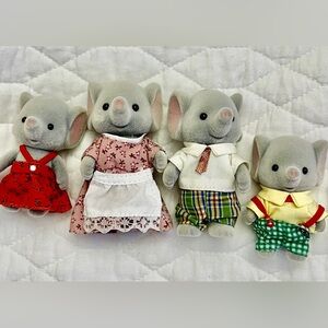 Ellwood’s Elephants Calico Critter Family 🐘